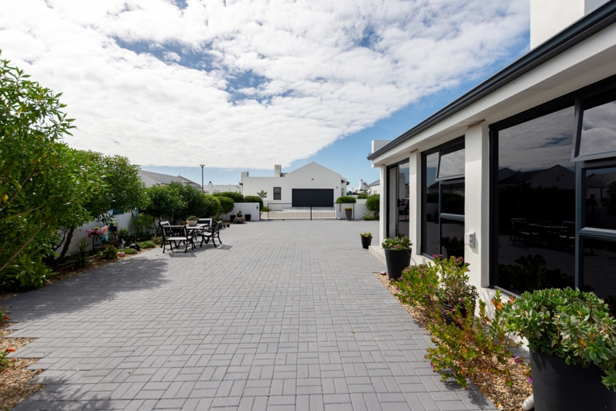 3 Bedroom Property for Sale in Velddrif Western Cape